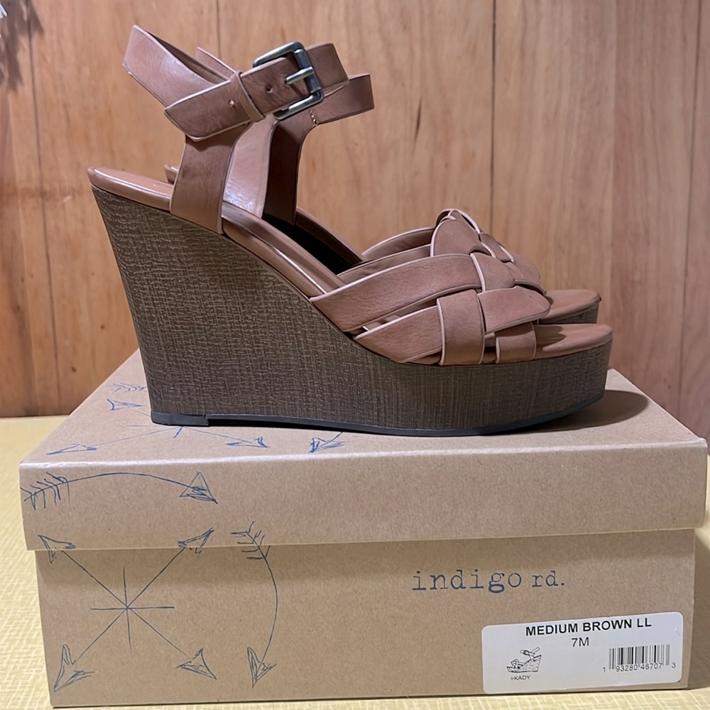 Indigo Rd. Wedges - Picture 2 of 3